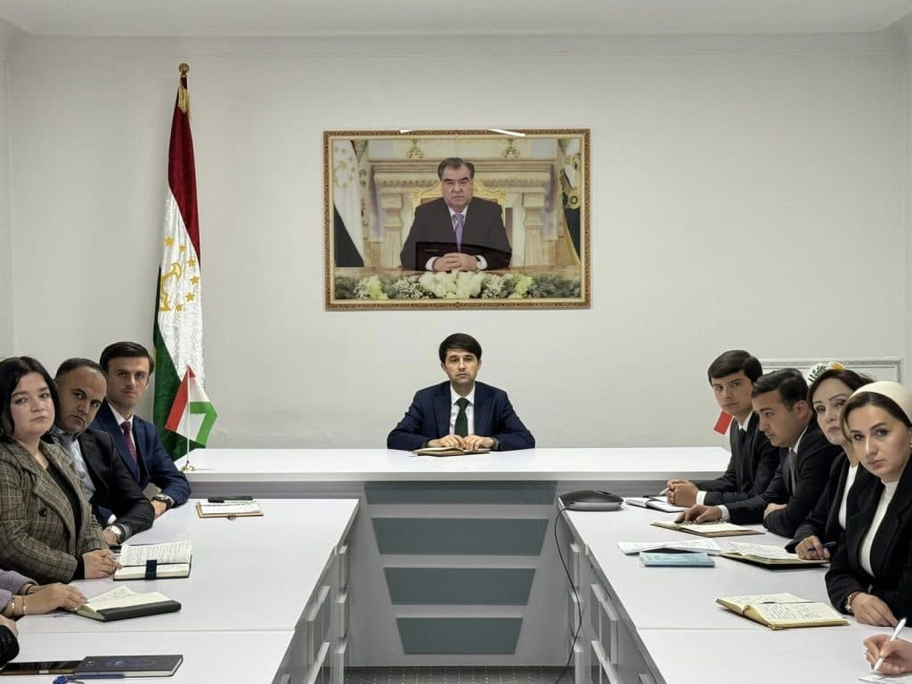 ТАМОШОИ ДАСТАҶАМЪОНА thumbnail 2