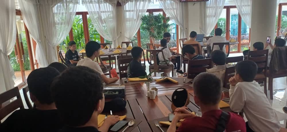 САДОИ ПАЁМ ДАР ОСИЁИ ҶАНУБУ ШАРҚӢ: ГӮШ БА ҲАРФИ ПЕШВО БОЯД КУНЕМ thumbnail 7