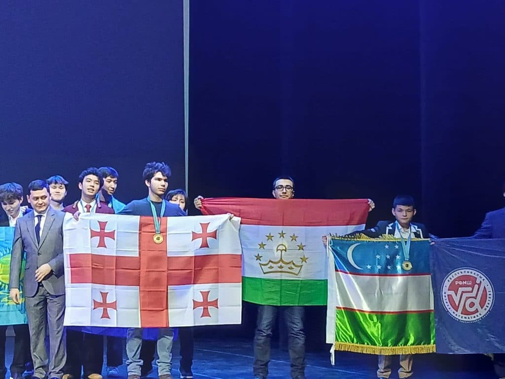 ХОНАНДАГОНИ ТОҶИК ДАР ОЛИМПИАДАИ ЖАУТИКОВ 7 МЕДАЛ БА ДАСТ ОВАРДАНД! thumbnail 3